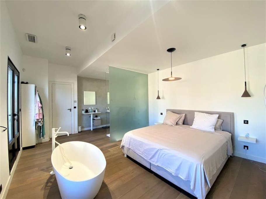 Villa Marine - 10 Pers - Centre Cassis - Piscine Luaran gambar